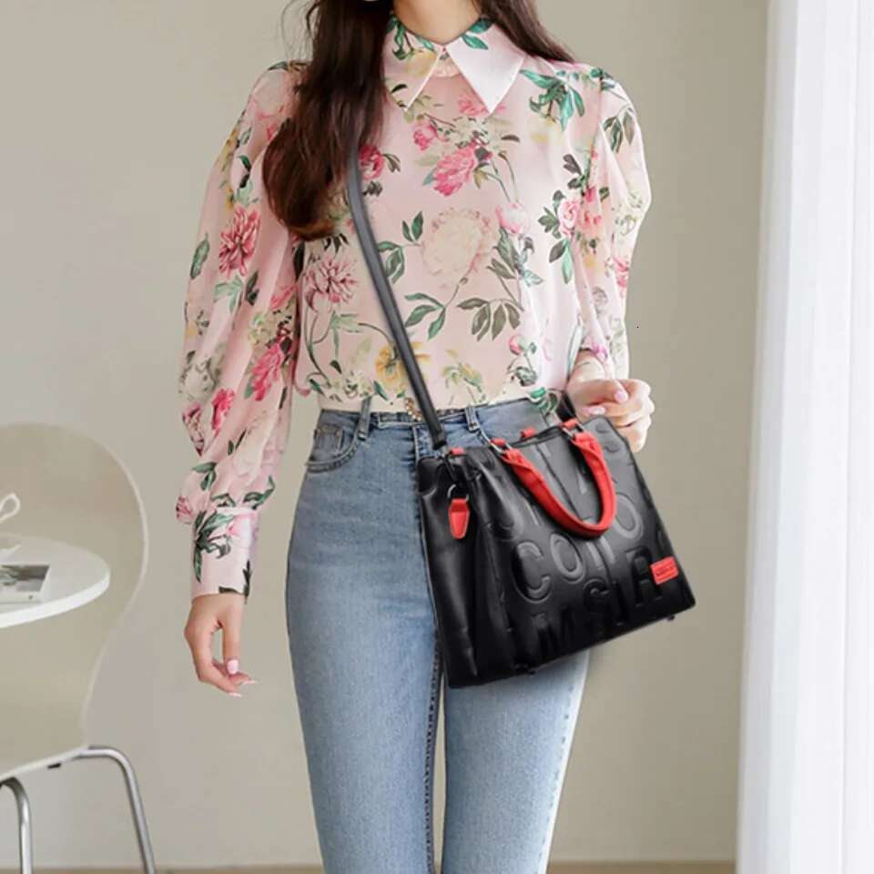 Double Layered Pocket Letter Printed Designer Handbag Leather Retro Women's Shoulder Crossbody Bag Women's Handbag