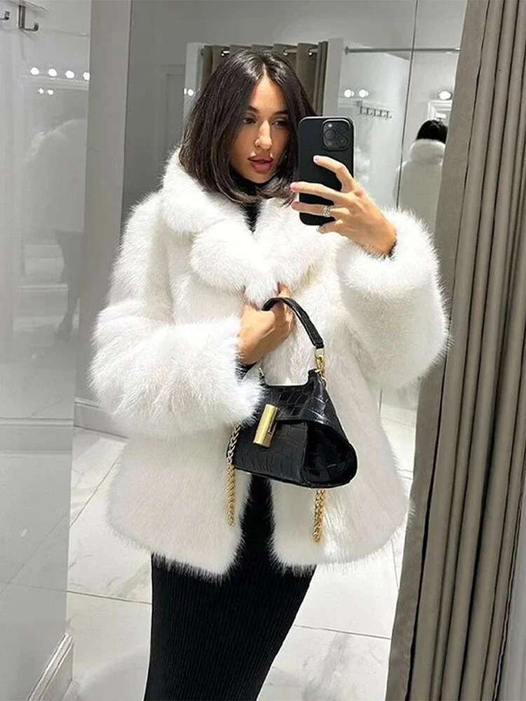 Faux Fur Short Coat Suit Collar Jacket Women's Fluffy Top Loose Plush Warm Thickening Overcoat Winter Fashion Elegant Outwear