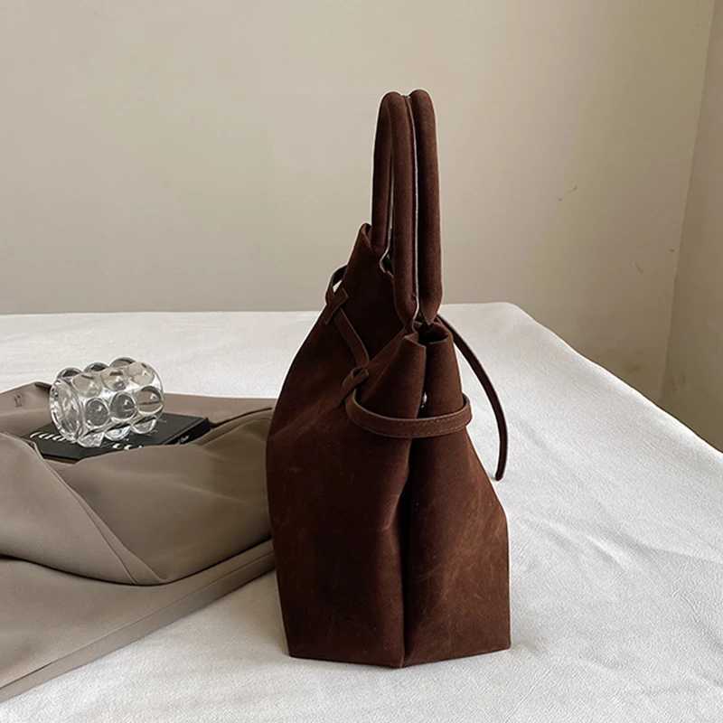 Tote Bag Ladies New Autumn/winter High-grade Niche Design Large Capacity Retro Commuter Handbag Women Shoulder Bags T250118