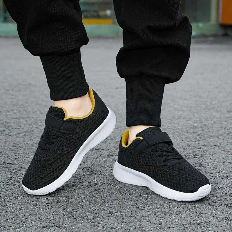 Children Boys Sneakers Soft-soled Lightweight Breathable Non-slip Sports Running Walking For Girls Tennis Mesh ShoesXJ250118