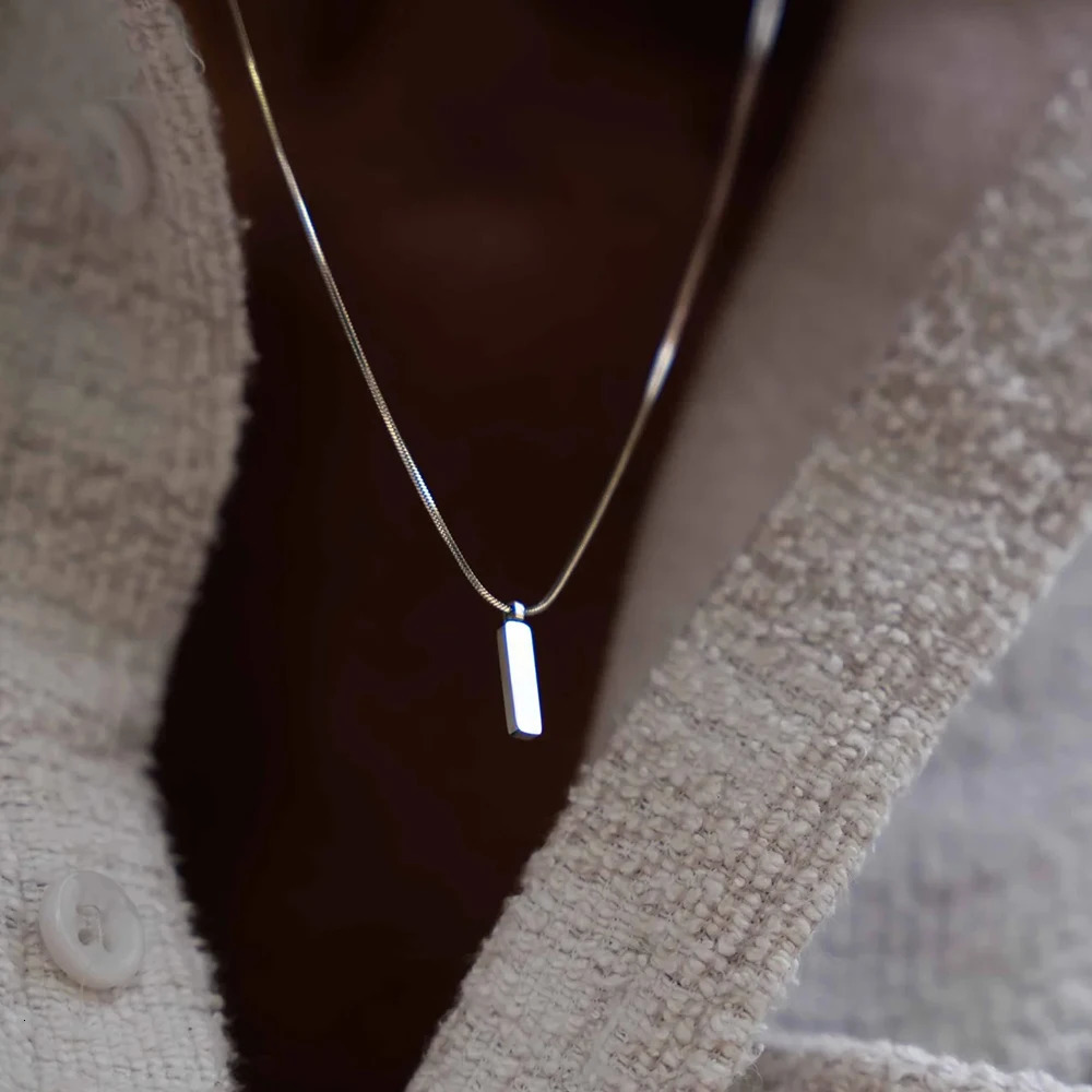 10PCS White Gold Stainless Steel Collarbone Chain Simple Fashion Square Necklace Does Not Lose color Wholesale 250109