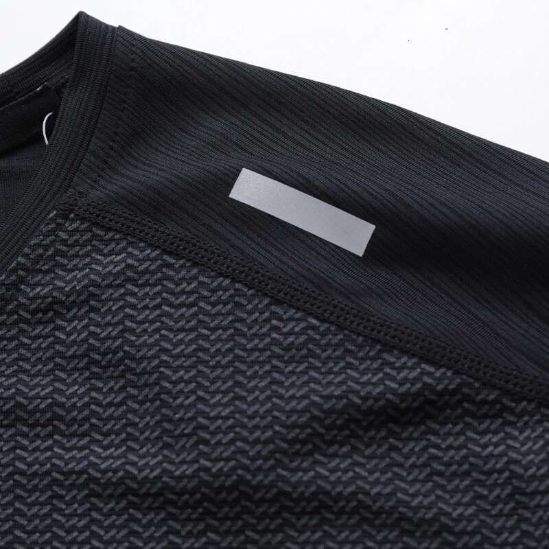 Ddmyoutdoor China Domestic High Quality Running Long Shirts Print Men Gym Workout Jogging Quick Dry Compression Swearshirt Fiess Breathable Sportswear