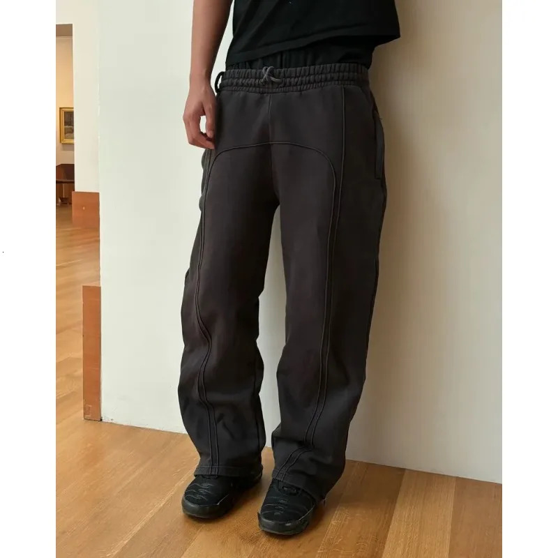 American retro fashion street Harajuku couple oversized sports casual sweatpants aesthetic versatile straight wide leg pants men 250113