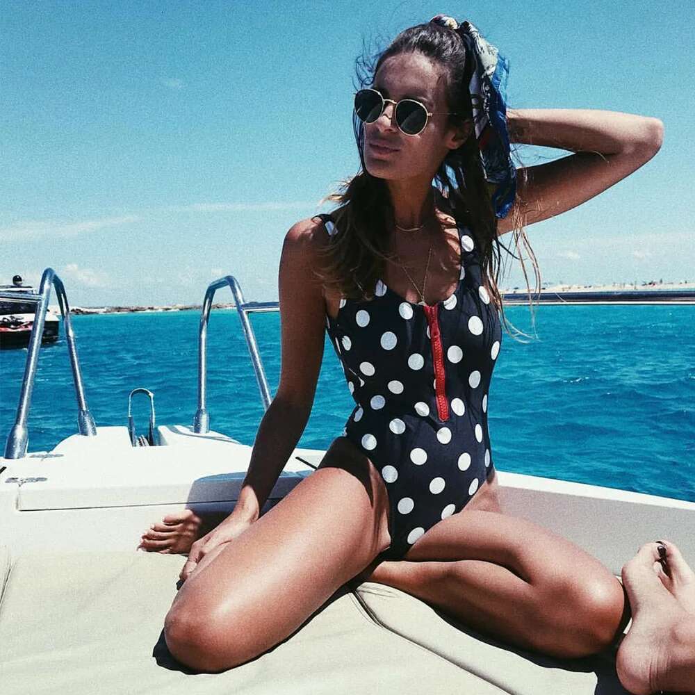 2024 Striped Swimwear One Piece Women Backless Monokini Swimsuit Sport Bodysuit Beach Bathing Suit Swim Red White