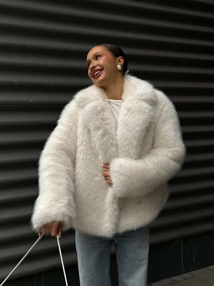 Faux Fur Short Coat Suit Collar Jacket Women's Fluffy Top Loose Plush Warm Thickening Overcoat Winter Fashion Elegant Outwear