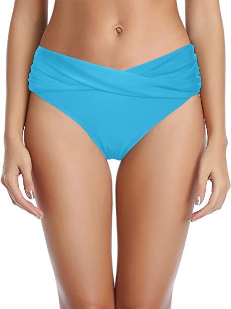 Women's beach and seaside vacation swimsuit casual bikini