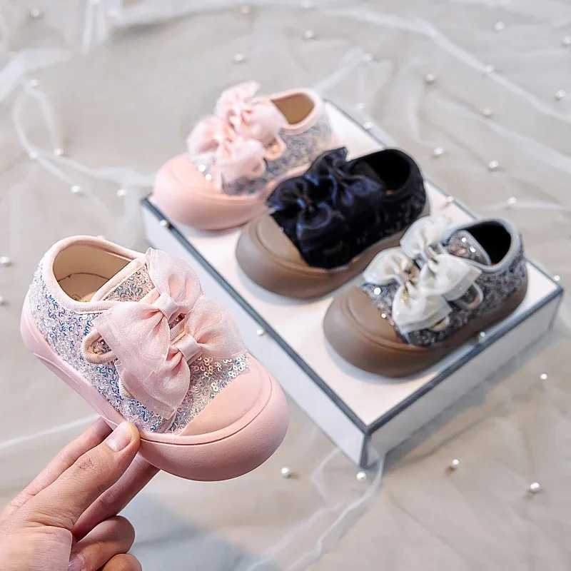 2024 New Girls Casual Shoes Sequins Versatile Children Tennis Shoes Thick Bottom Fashion Kids School Sports Shoes Non-slip PUXJ250118