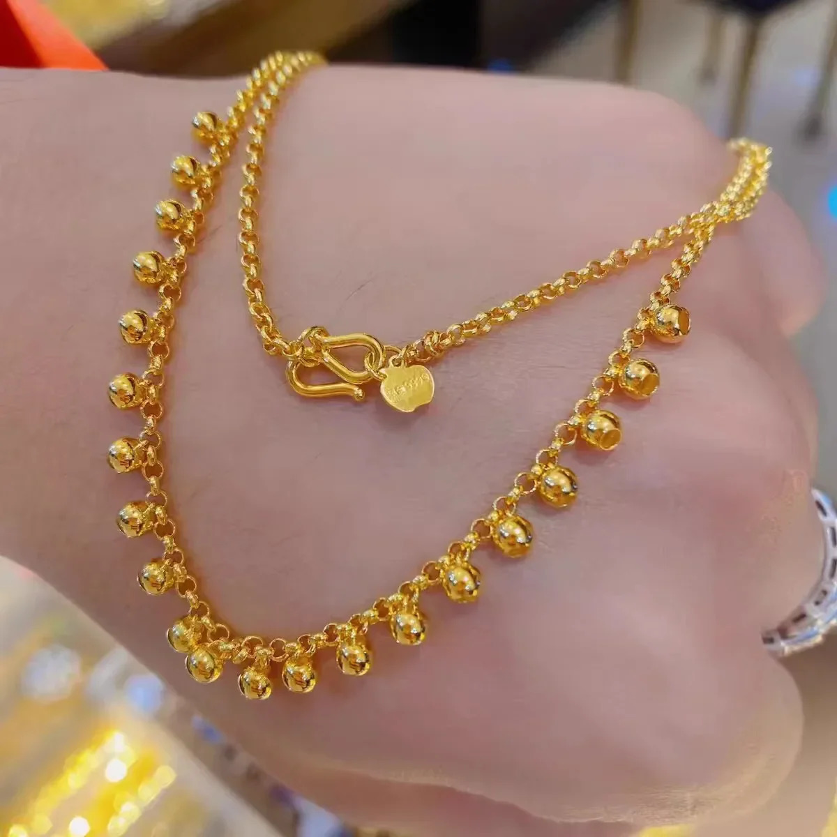 Womens jewelry 18K gold necklace small bead set chain fashionable and elegant clavicle AU750 250114