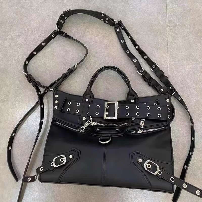 2024 Large Capacity Tote Motorcycle Bag For Women Punk Rivet Strap Handbag Locomotive Men's Women's Neutral Bag