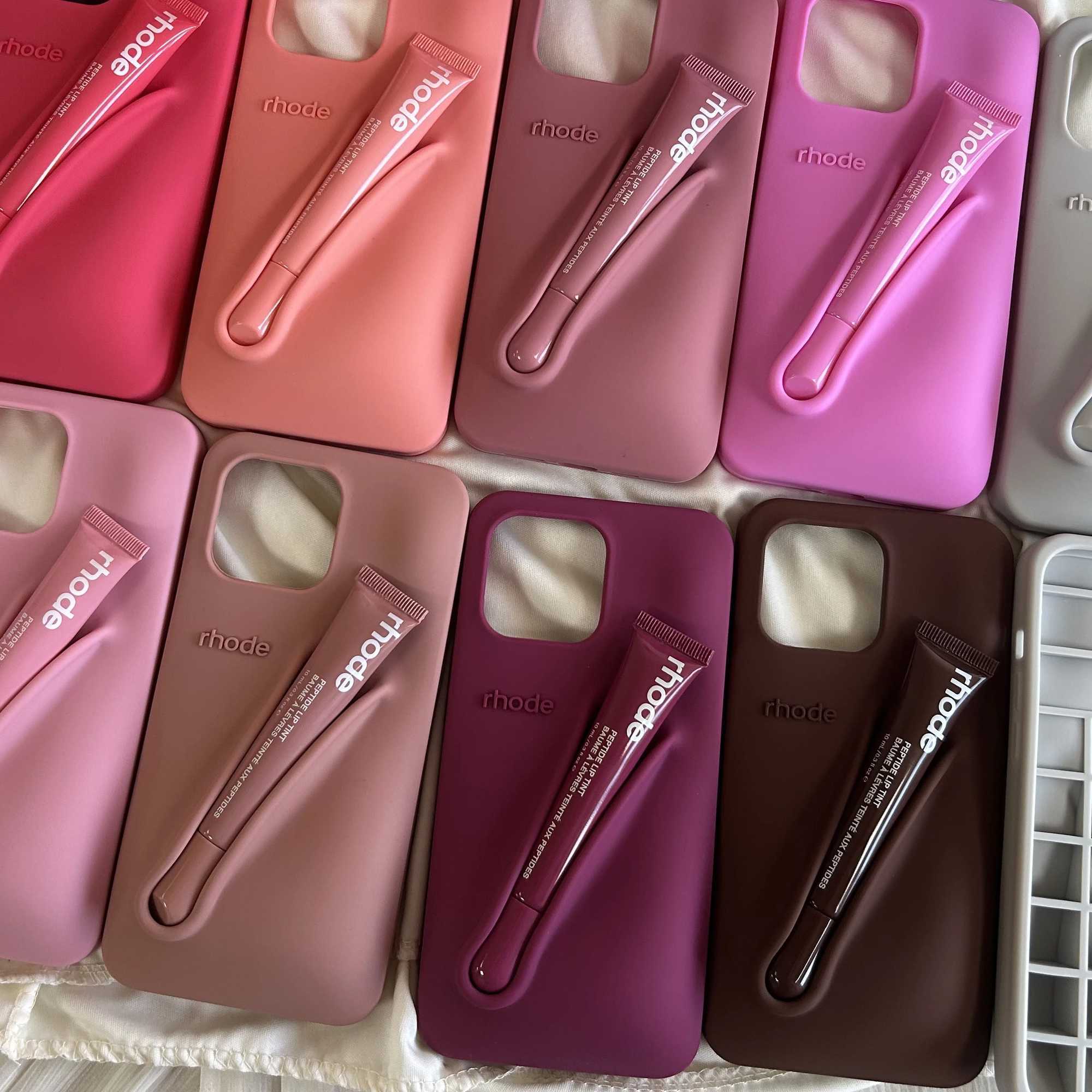 Cell Phone Cases Autumn Edition New Rhode DIY Litick Lip Holder Soft Silicone Case for 16 15 14 13 12 11 Pro Max Plus Stand Cover H250117