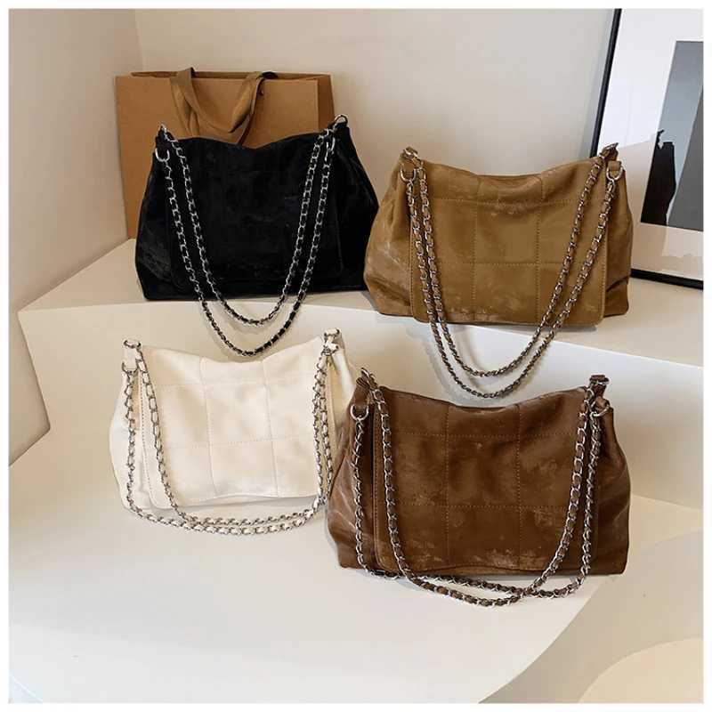 New Arrival Large Capacity Faux Suede Casual Tote Bags Chains Versatile Sense of Luxury Shoulder Bags for Women Popularity Fashion Z250118