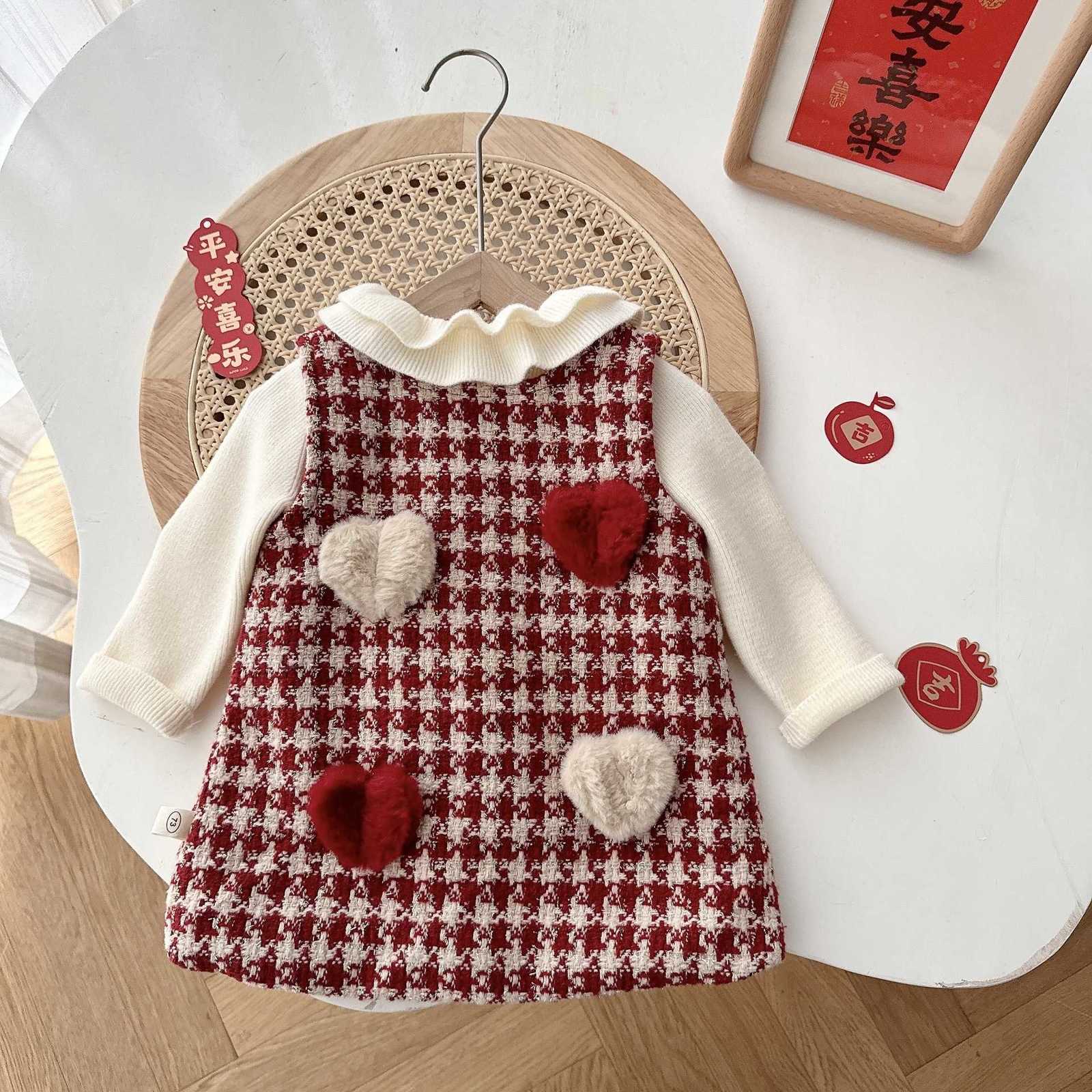 Girl's Dresses Girls' Velvet Vest Skirt Winter A-class Baby Thick Checkered Love Dress Children's Skirt