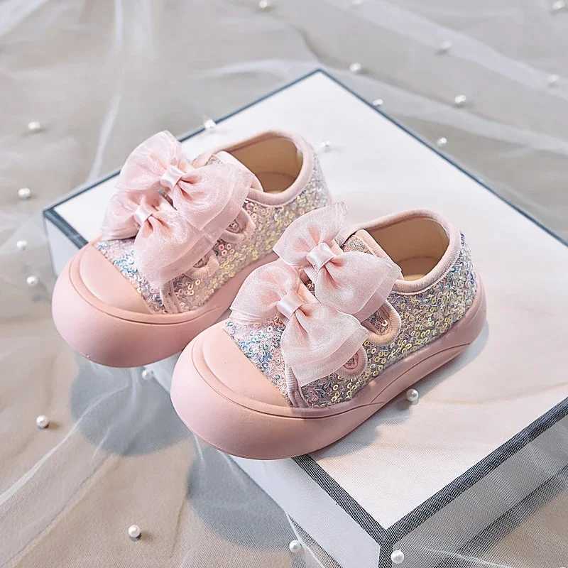 2024 New Girls Casual Shoes Sequins Versatile Children Tennis Shoes Thick Bottom Fashion Kids School Sports Shoes Non-slip PUXJ250118