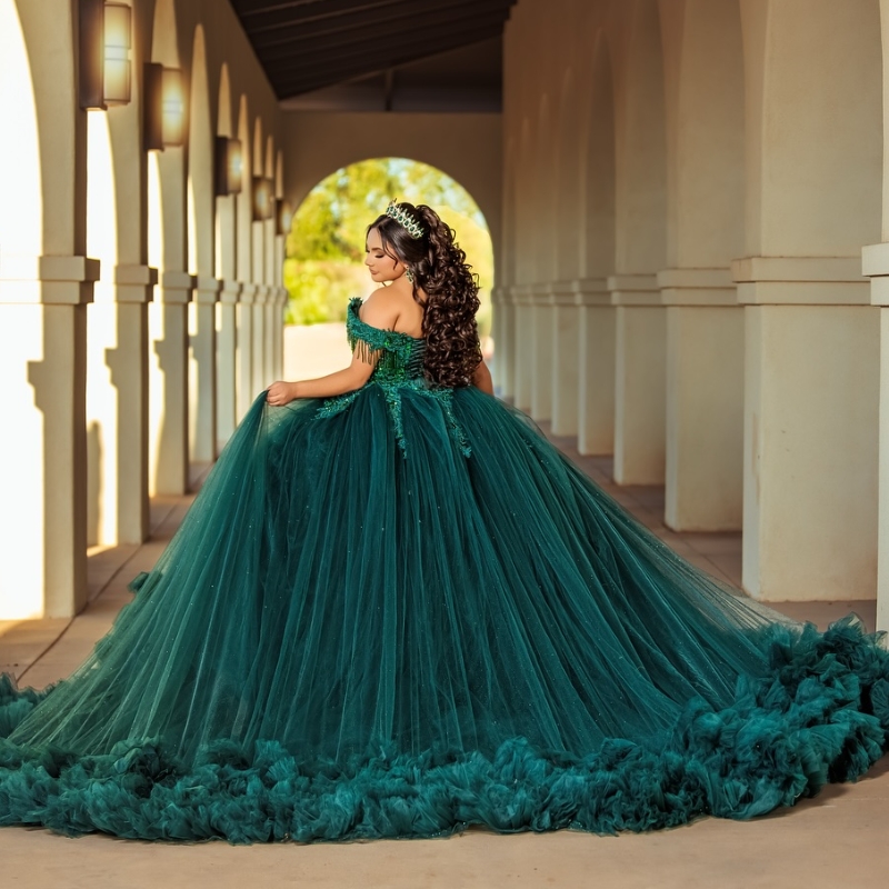 Emerald Green Quinceanera Dresses Ball Gown Off Shoulder Beading Crystal Tull Tiered Birthday Party Sweet 16 Dress Vestidos De 15 Anos