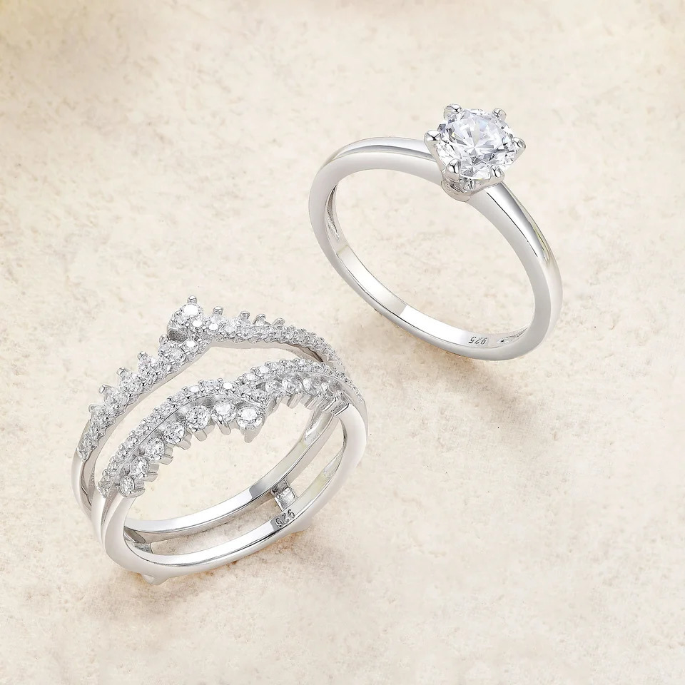 she 925 Silver Original Wedding Rings for Women 18Ct Round Cut Cubic Zircon Jewelry Engagement Ring Enhancer Band Bridal Set 250110
