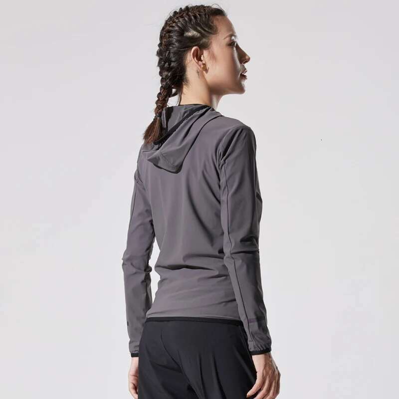 Ddmyoutdoor China Domestic Running Jackets Women Thin Breathable Sportswear Yoga Shirts Quick Dry Training Workout Tops Slim Fiess Coat