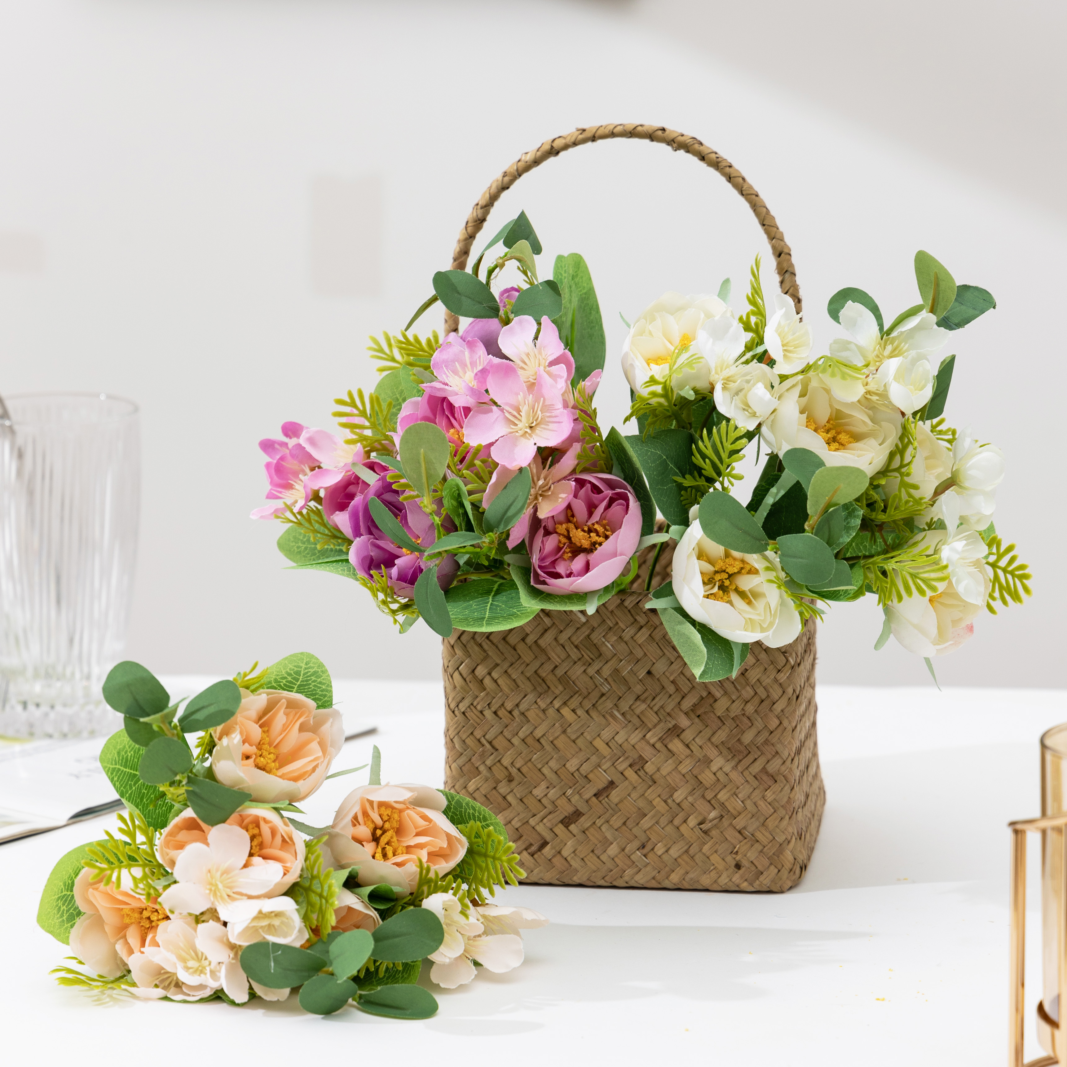 Premium sense of tea Rose cross-border sources wedding hand bouquet material decorative silk flowers bridal fake flowers simulation flower arrangement