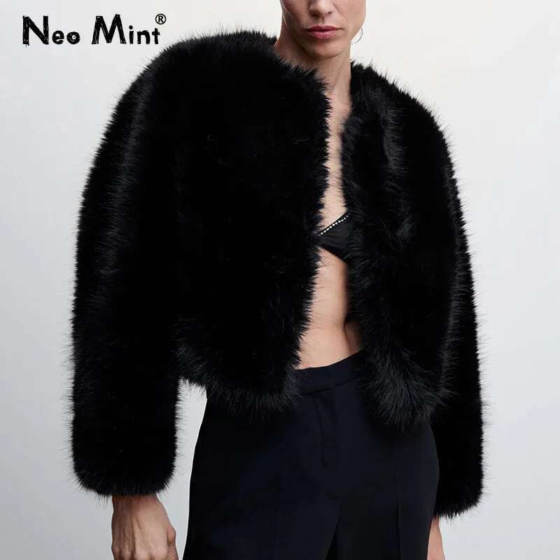 Ins Hot Brand Black Warm Cozy Cropped Faux Coat Women Winter 2024 Chic Girls Street Fashion Short Fur Jacket