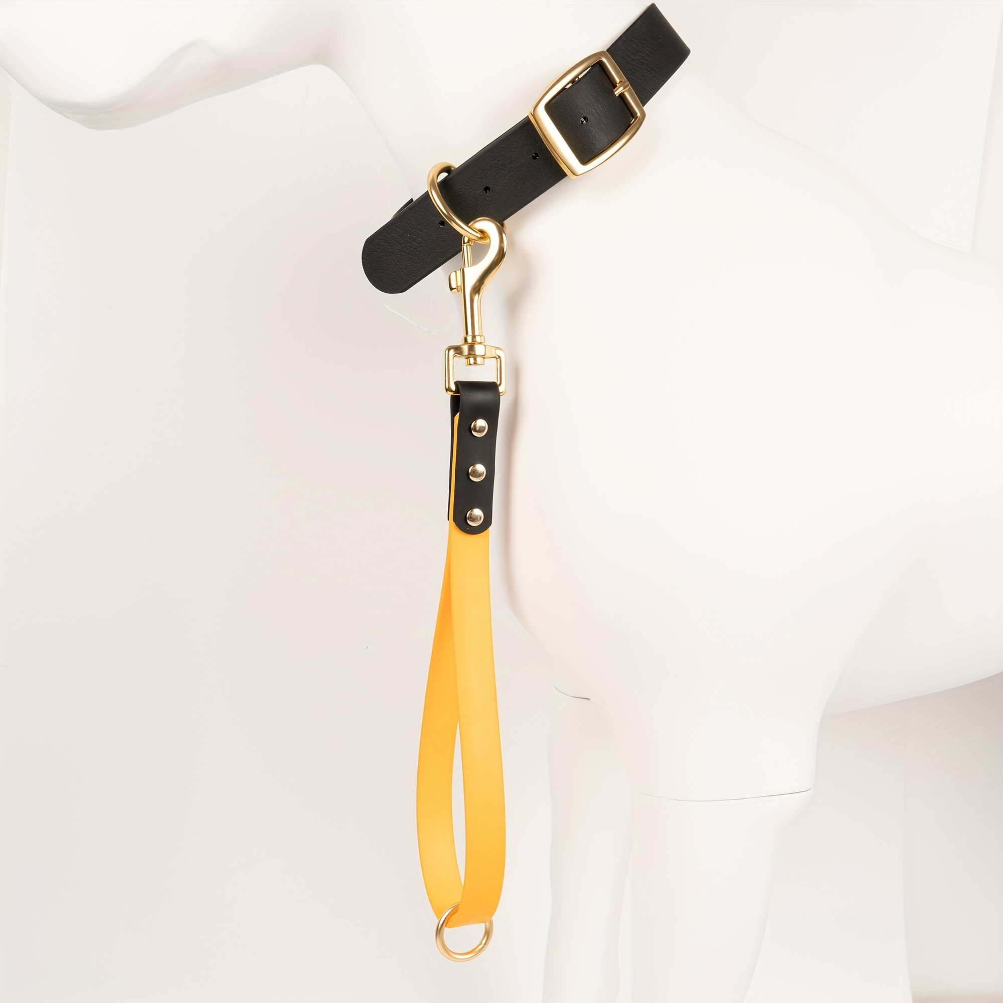 Handcrafted Multicolored Dog Tether - Comfortable Fit & High Strength Fabric