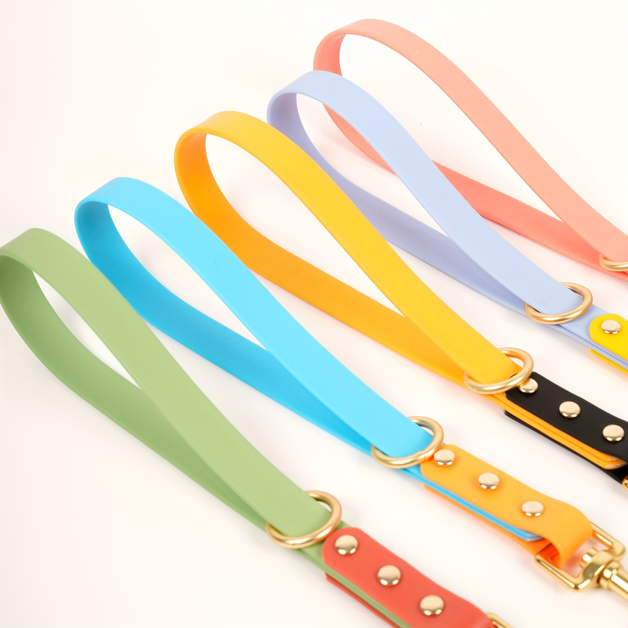 Handcrafted Multicolored Dog Tether - Comfortable Fit & High Strength Fabric