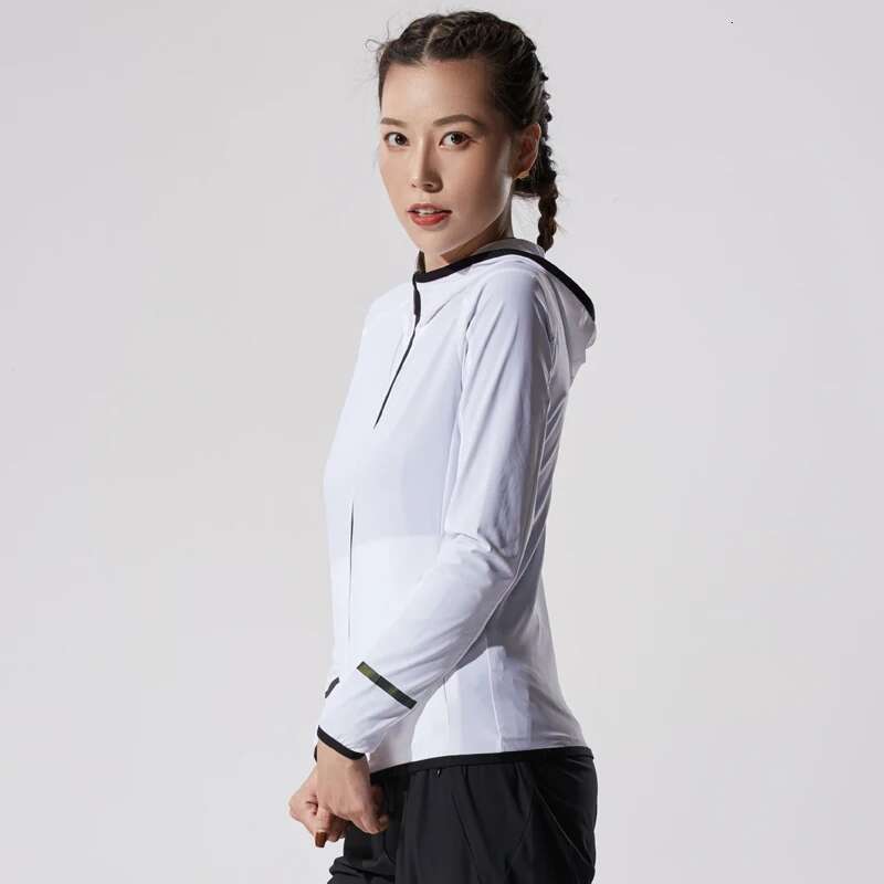 Ddmyoutdoor China Domestic Running Jackets Women Thin Breathable Sportswear Yoga Shirts Quick Dry Training Workout Tops Slim Fiess Coat