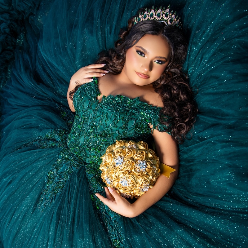 Emerald Green Quinceanera Dresses Ball Gown Off Shoulder Beading Crystal Tull Tiered Birthday Party Sweet 16 Dress Vestidos De 15 Anos
