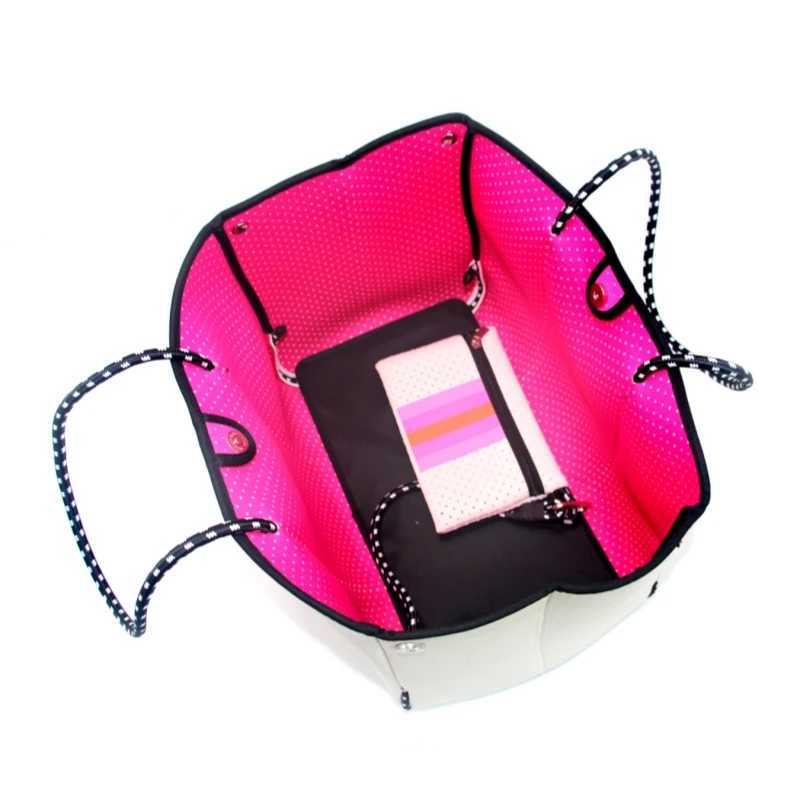 New Arrival Hot selling striped printed womens travel handbag large handbag chloroprene rubber womens perforated beach handbag Z250118