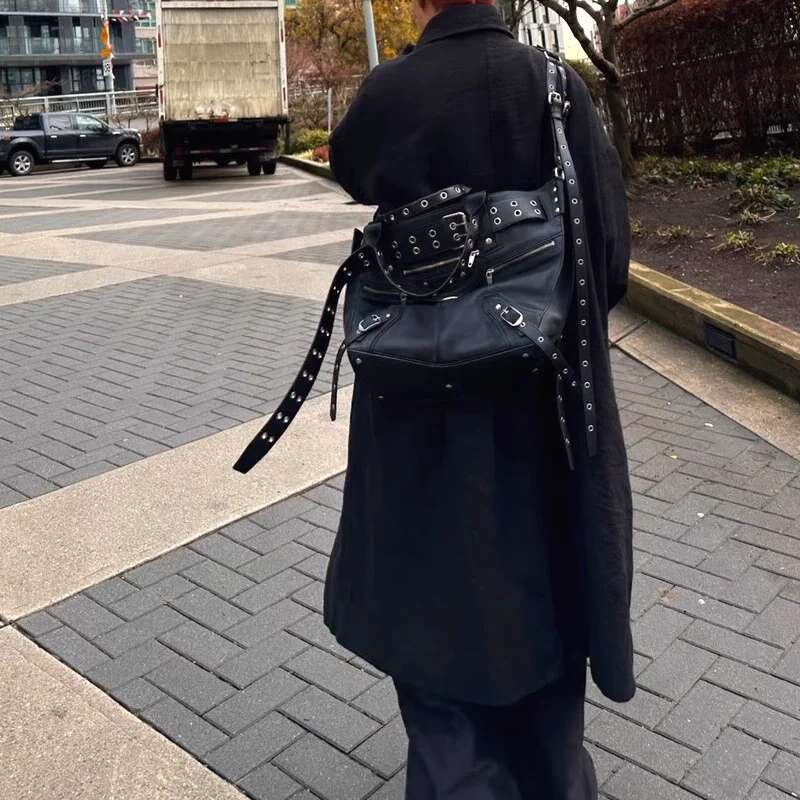 2024 Large Capacity Tote Motorcycle Bag For Women Punk Rivet Strap Handbag Locomotive Men's Women's Neutral Bag
