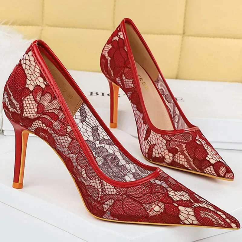 Summer Women Sexy 9.5Cm High Heels Mesh Sandals Bury Pumps Lady Lace Breathable Scarpins Office Party Stripper Fetish Shoes