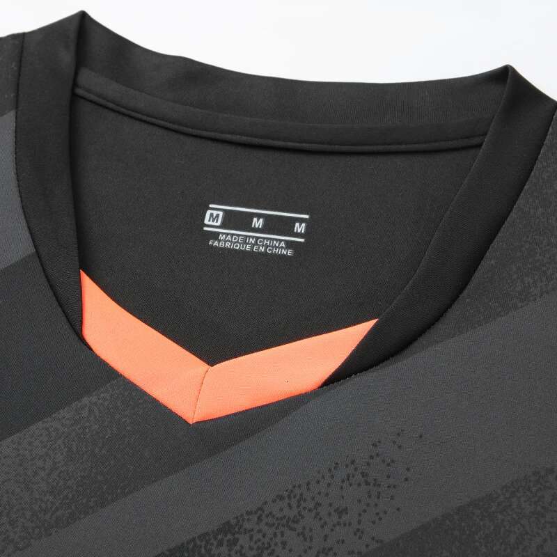 Ddmyoutdoor China Domestic Soccer Training Suit Adult Outdoor Uniform Blank Custom Fashion Football Set Comfortable D Print Shirts Shorts Quick Dry Se