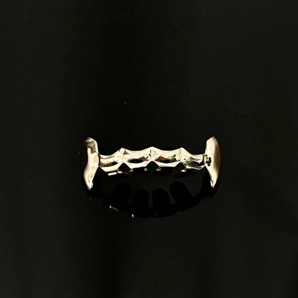 YOUNGX Hip Hop Glossy Tooth Caps Fangs Gold Silver Black Color Bottom Teeth Grillz Braces For Women Men Jewelry Dental GrillsXJ250114