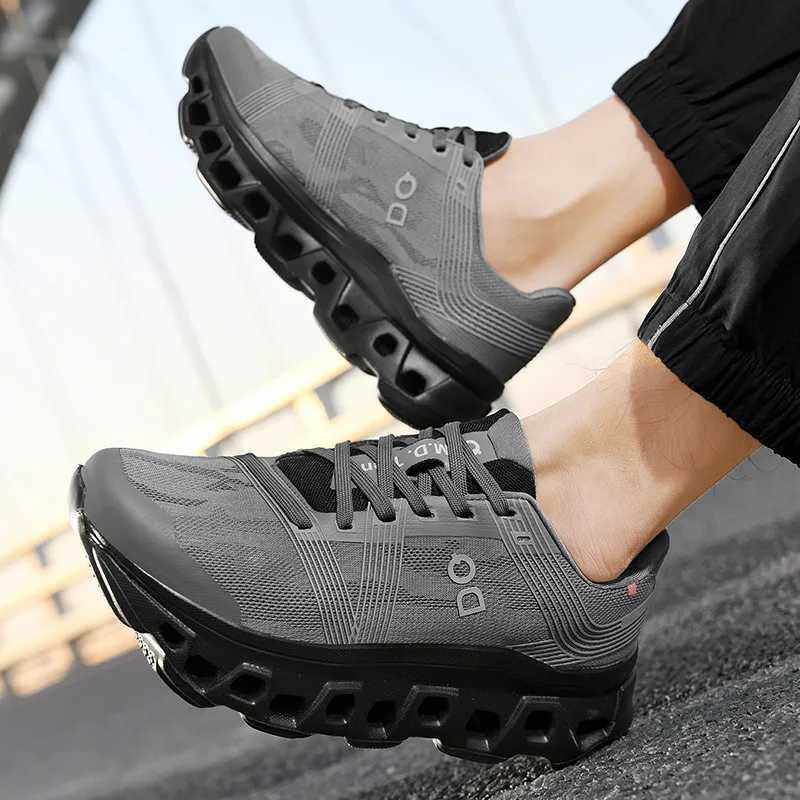 Trendy and Cfortable Casual Sports Shoes Fashionable Soft-Sole Walking Footwear Z250411