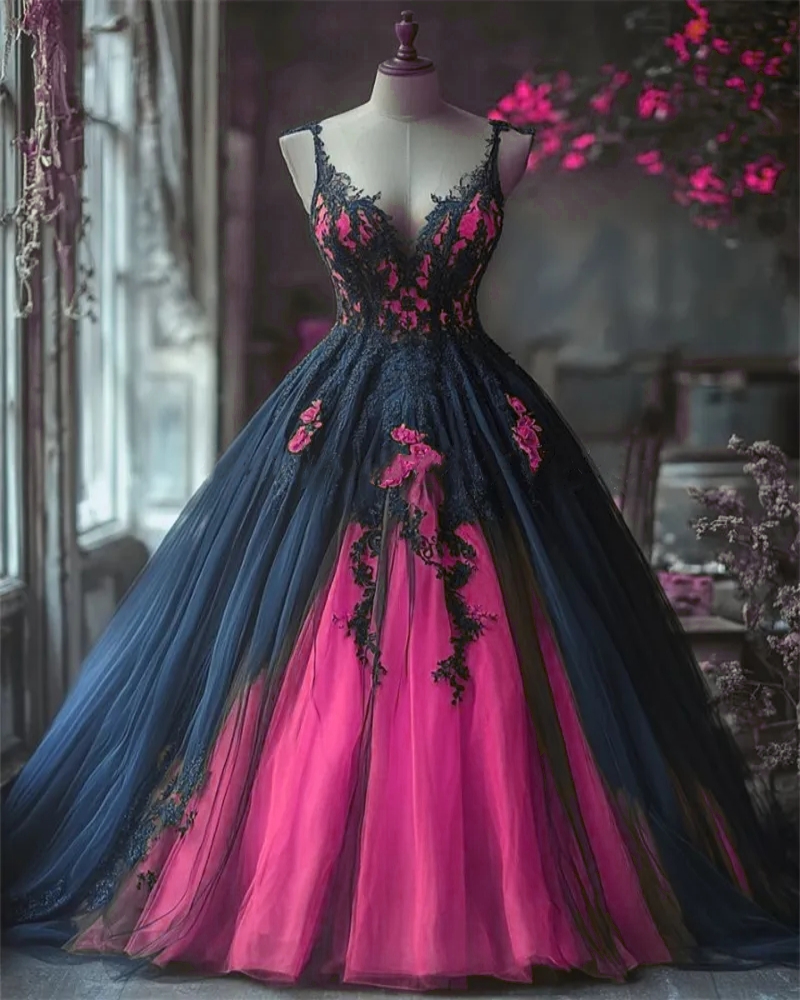 Spaghetti Straps Long Purple And Black Prom Dresses With Handmade Flowers Lace Appliques Court Train Lace-up Vintage Gothic Special Occasion Gown Even