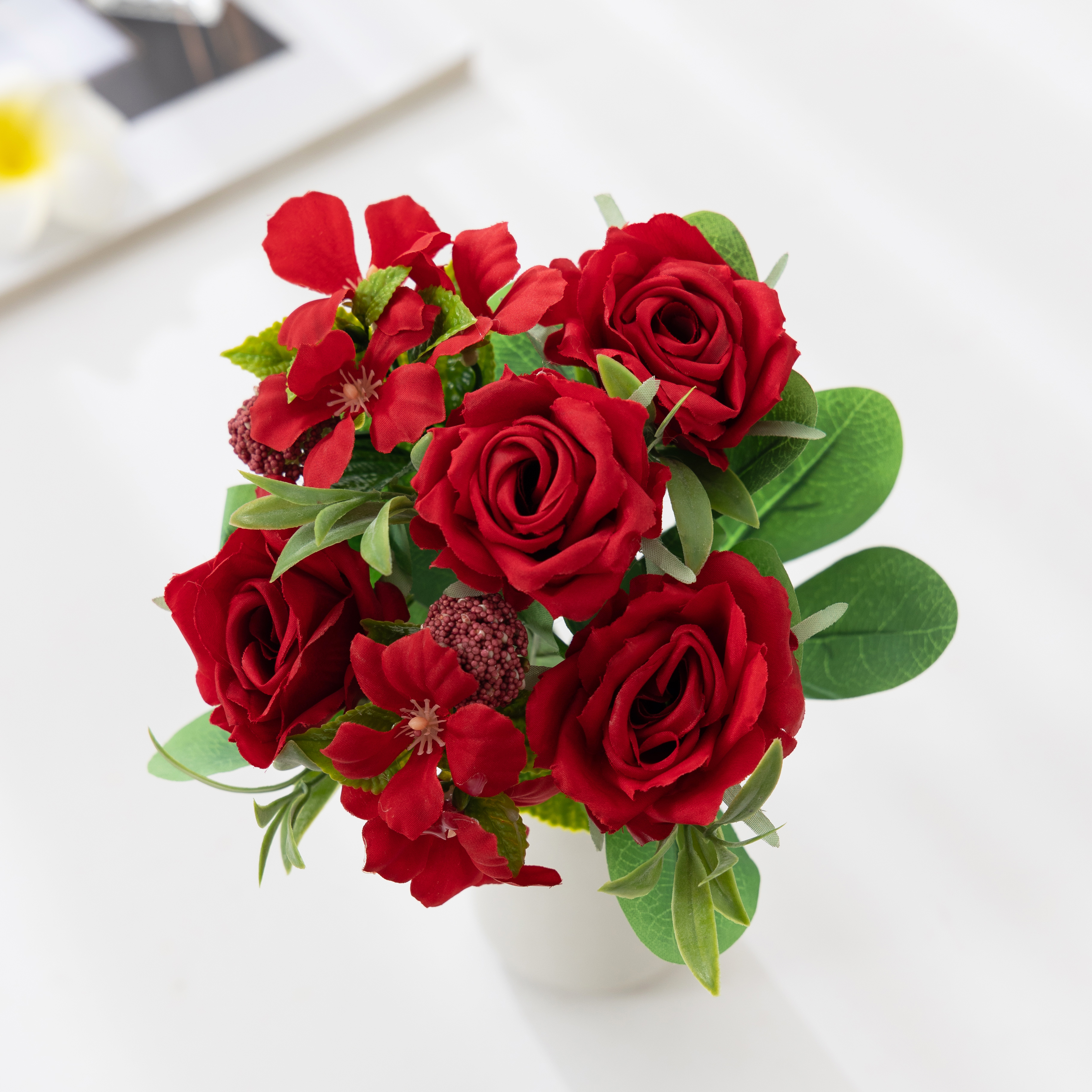 Net red simulation rose flower handle bouquet home decoration small rose simulation flower living room ornaments cross-border greenery simulation flow
