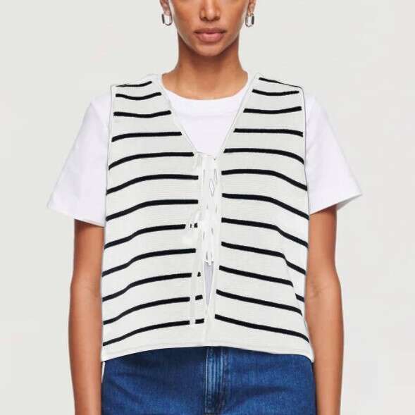 2025 European and American women's hot selg top fashionable casual strap rabbit veet vest temperament versatile new trend clothing ins