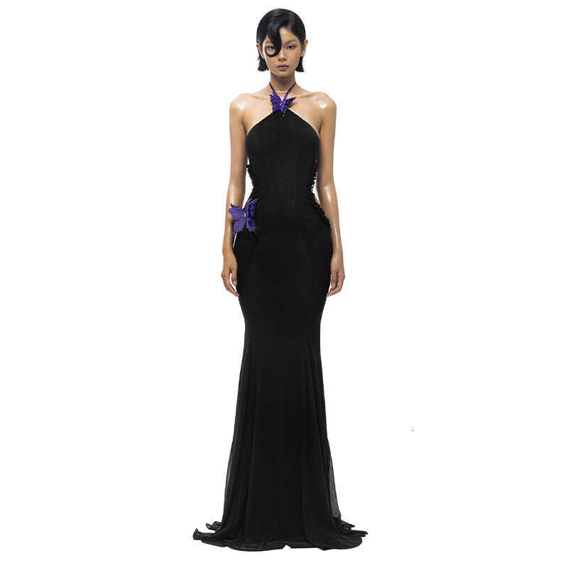 2025 Autumn Product Sexy Temperament One Shoulder Hanging Neck Butterfly Decoration Slimming Holiday Dress for Women's New Casual Versatile Fashi