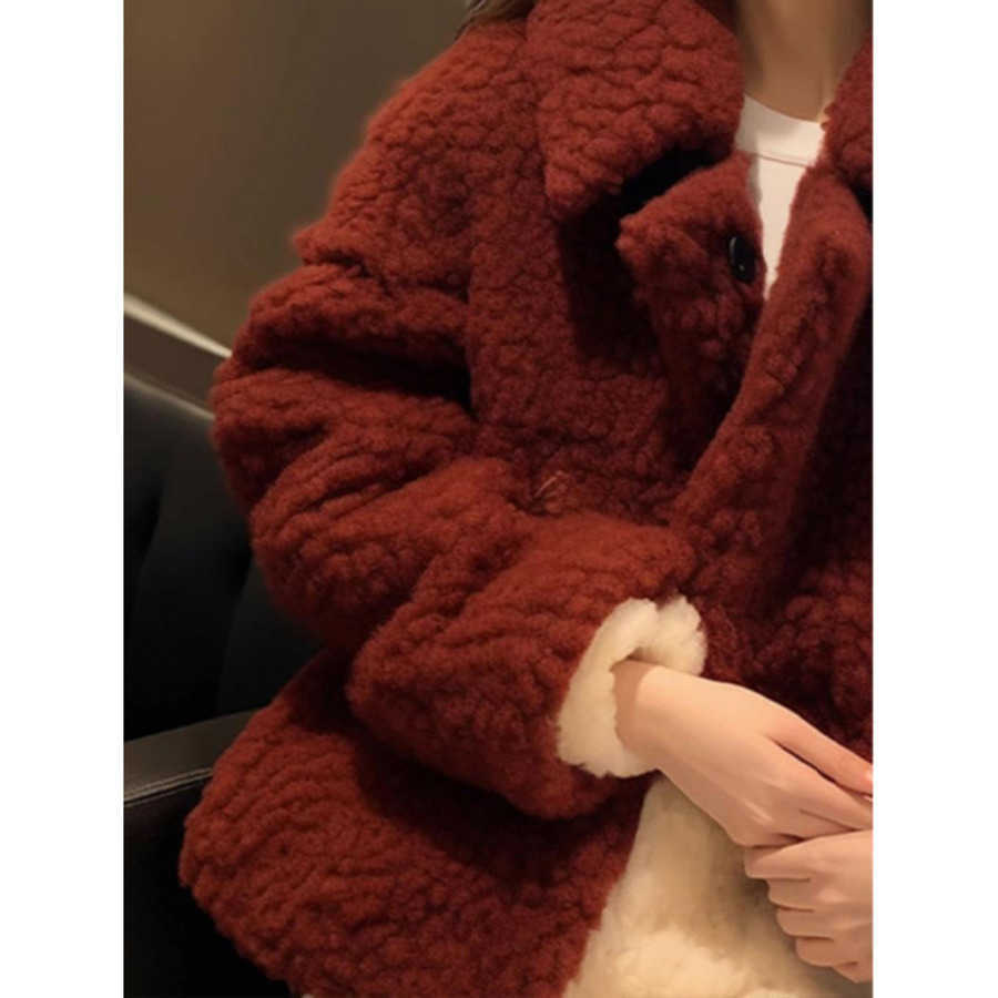 Red Lamb Fur Short Coat for Women in Winter New Fur Integrated Plush Cotton Jacket Women Jackets Coat Woman Fur 241209