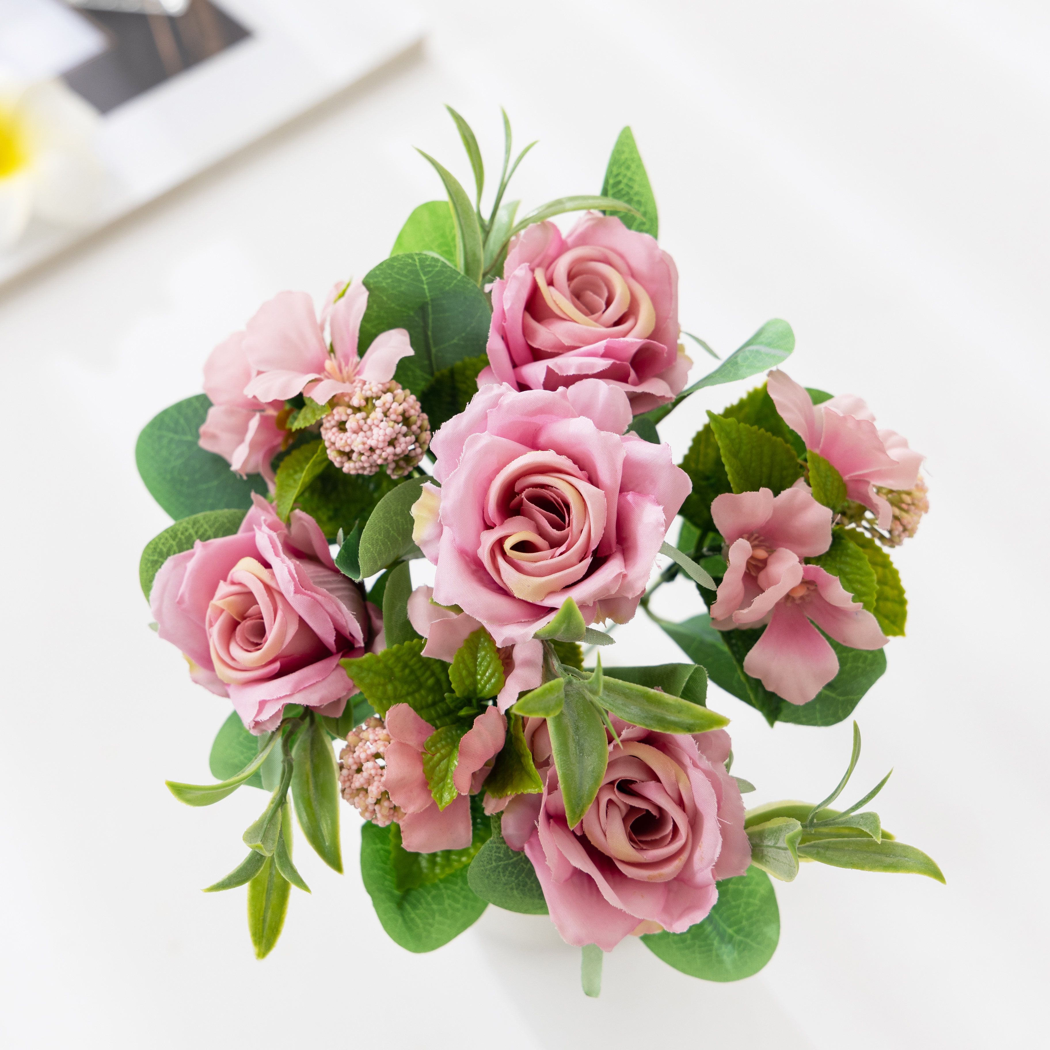 Net red simulation rose flower handle bouquet home decoration small rose simulation flower living room ornaments cross-border greenery simulation flow
