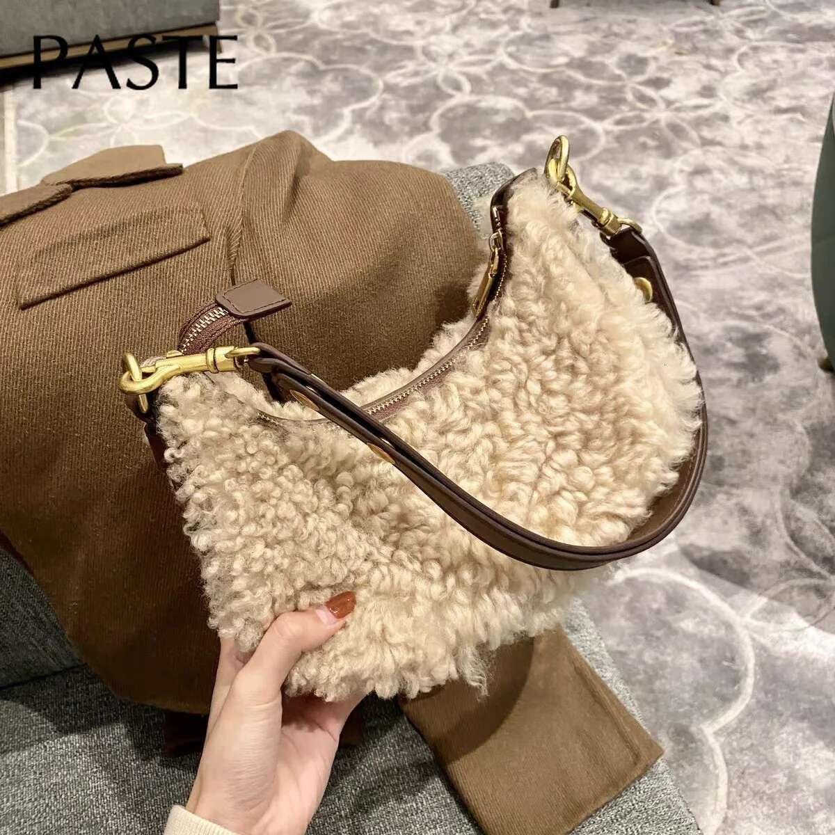 Fashion Winter Plush Wool Fur Kakhi Women Shoulder Cm Leather Underarm High Quality Handbag Half Moon Saddle Bag