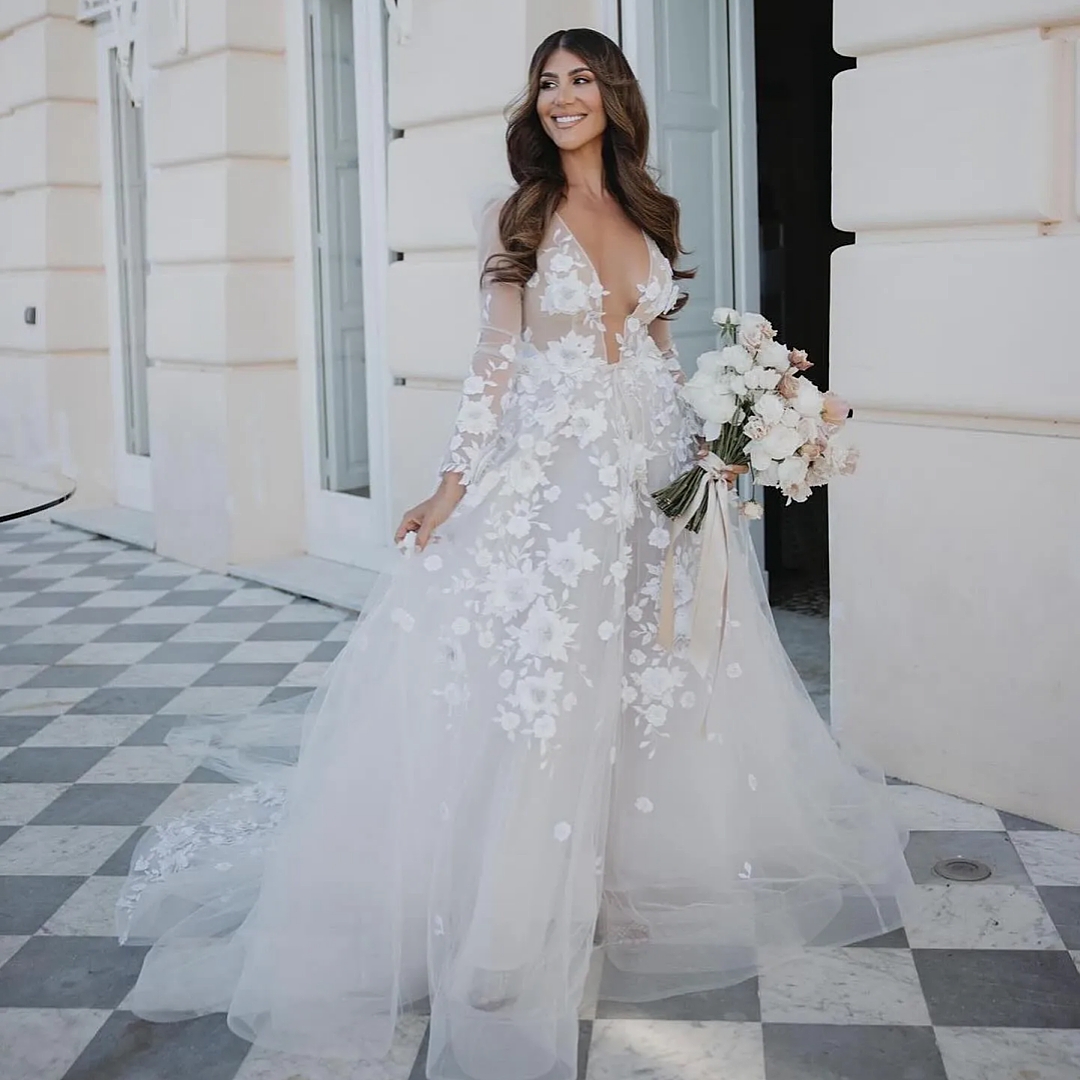3D Floral Appliques Boho Wedding Dresses Long Sleeves Deep V-neck Backless Sexy Bridal Gowns Court Train Romantic Beach Vestido De Novia 2025