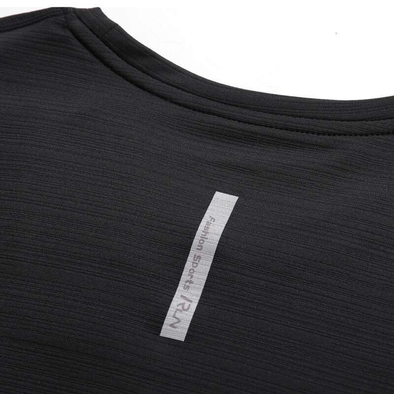 Ddmyoutdoor China Domestic Spandex Compression Breathable Long Sleeve Men Running Fiess Tshirt Elastic Quick Dry Sports Bodybuilding Training Shirts