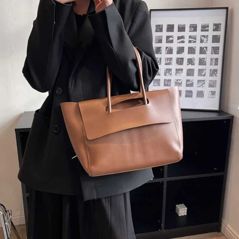 High End Feeling Tote Bags For Women Large Capacity Designer Luxury New Trendy Shopping Korean Style Leather Handbag Travel T250118