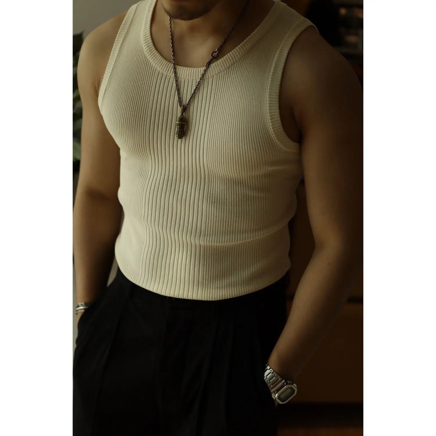 Solid Color Sleeveless Round Neck Summer Men Casual American Style Handsome Knitting Vest Bodybuilding Elastic Force Slim Tops 250108