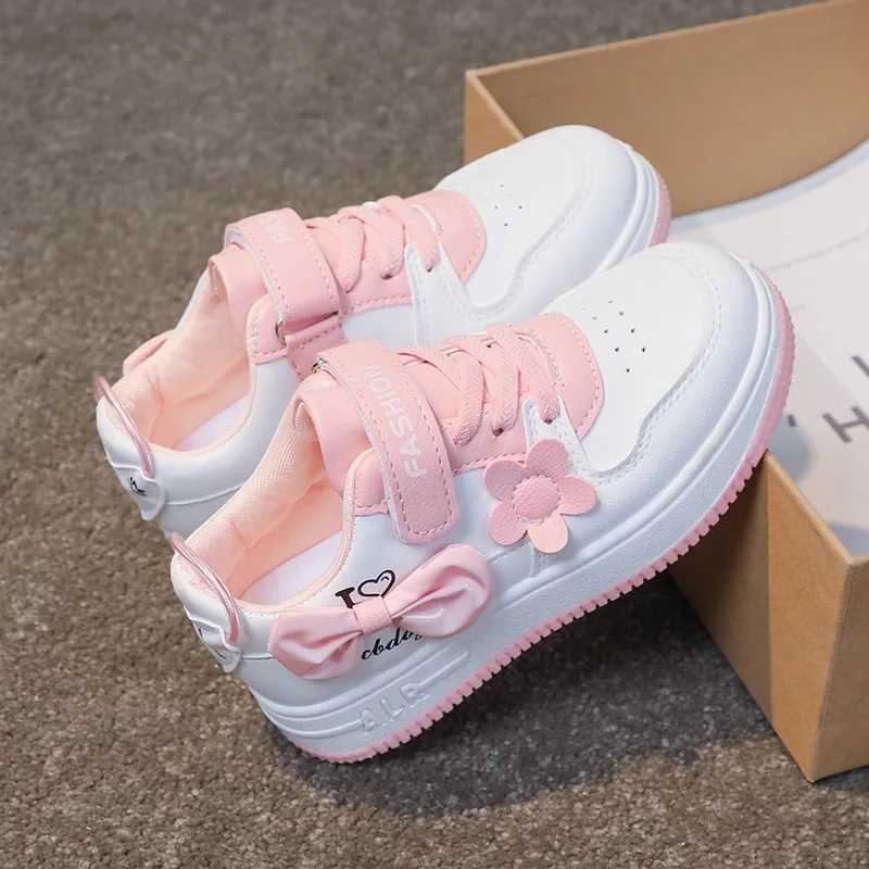 2024 Spring And Autumn New Childrens Fashionable Lightweight Casual Shoes Soft Bottom White Kids Shoes Trendy Womens ChildrenXJ250118