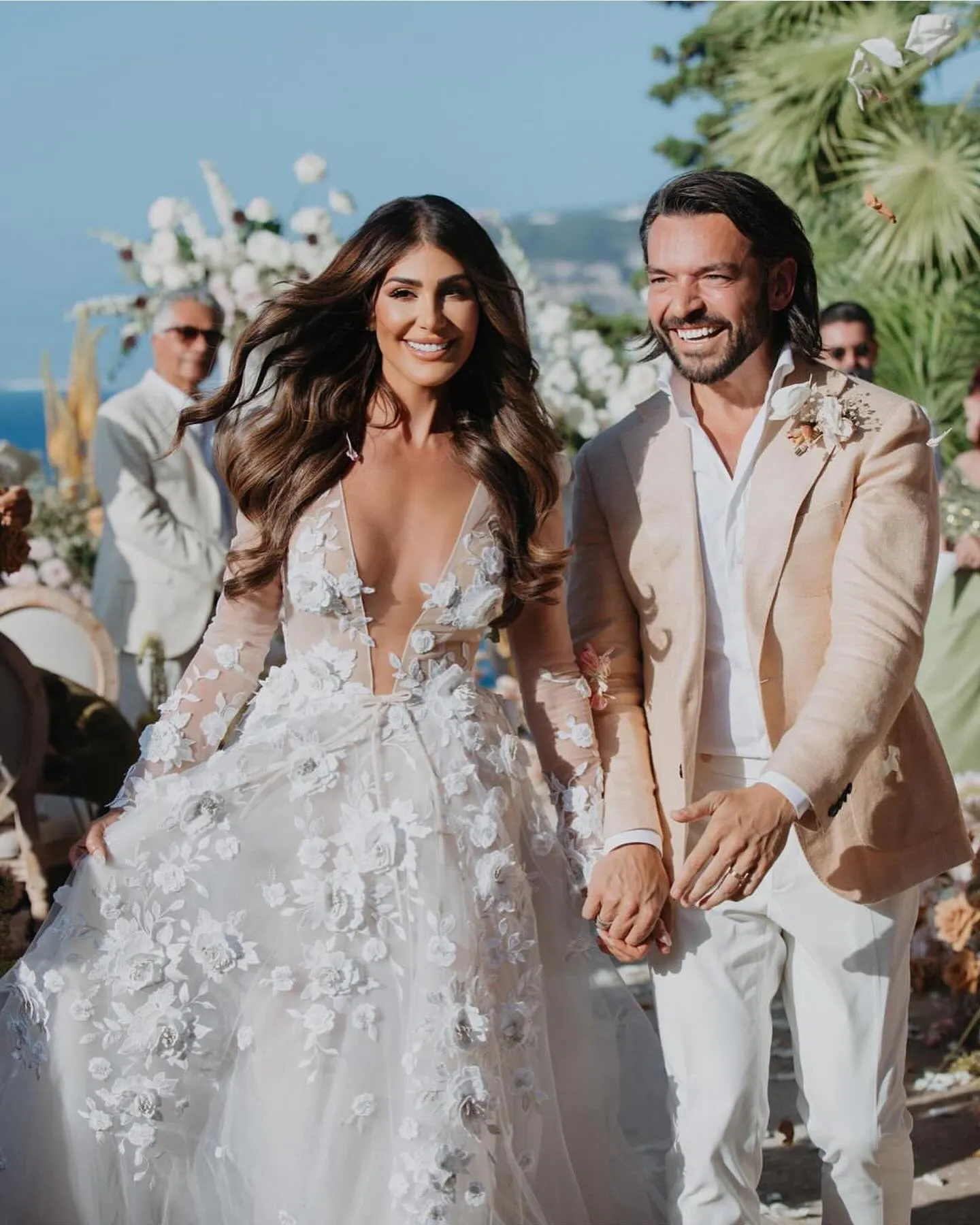 3D Floral Appliques Boho Wedding Dresses Long Sleeves Deep V-neck Backless Sexy Bridal Gowns Court Train Romantic Beach Vestido De Novia 2025