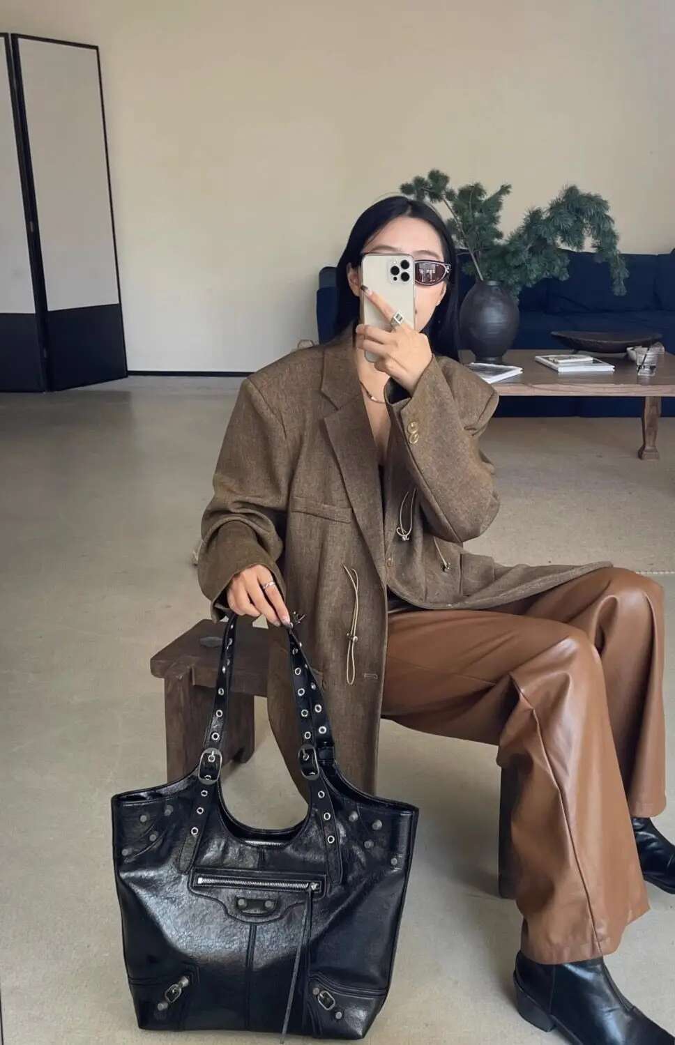Punk Cow Cool Hand Heavy Industry Retro Rivet Bags 2024 New Trendy Tote Women's Handbags Shoulder Bag Large Capacity