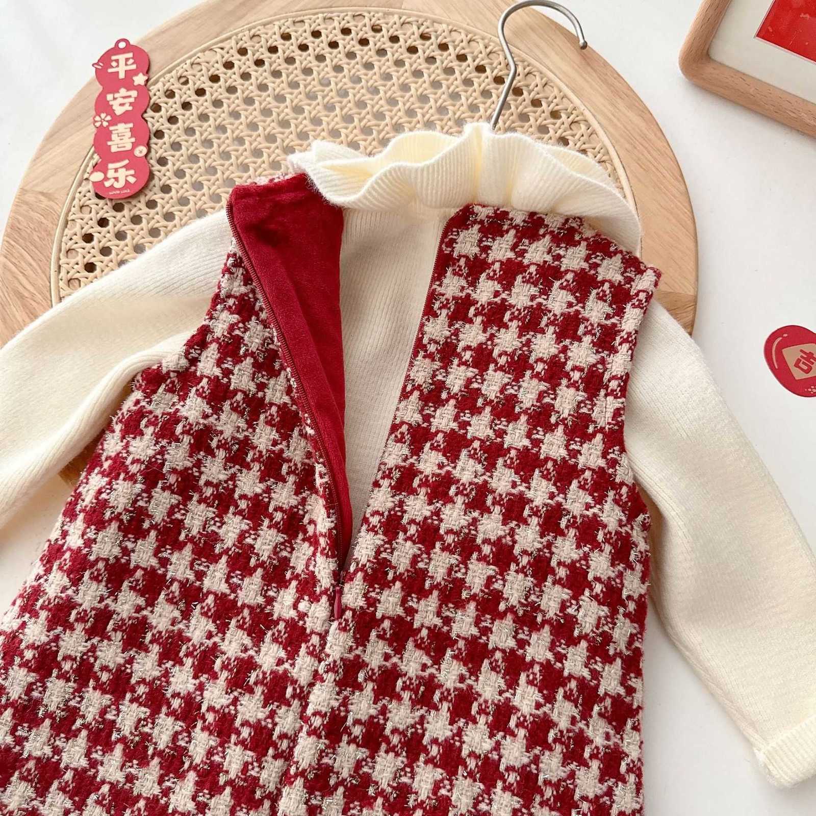 Girl's Dresses Girls' Velvet Vest Skirt Winter A-class Baby Thick Checkered Love Dress Children's Skirt