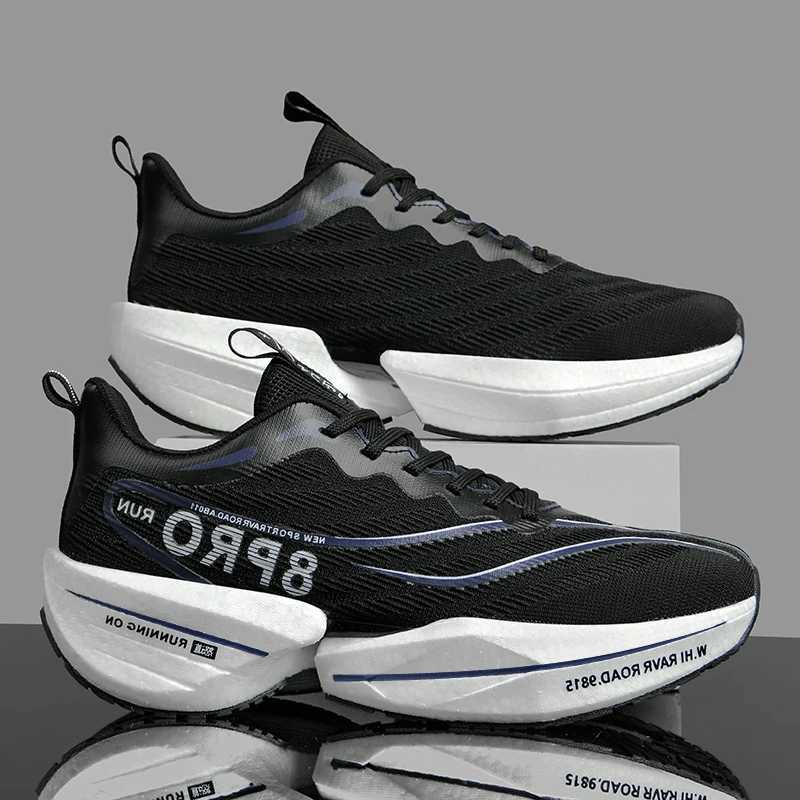 Running Shoes Speciality Carbon Plate Marathon Men Sports Breathable Lightweight Womens Comfortable Athletic Nonskid SneakersC250118