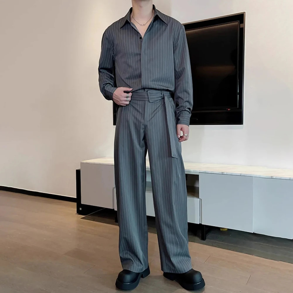 Mens Suit Vertical Stripes Long Sleeved Shirt Waist Belt Vintage Style Autumn Trend Fitting Straight Leg Pants Two-Piece Set 250109