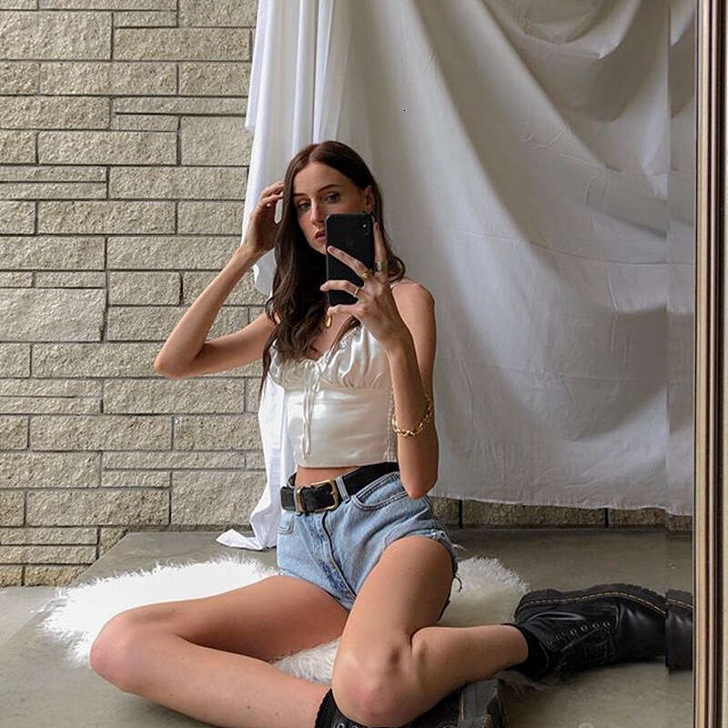 2025 Summer Fashionable Sexy Hot Girl Pure Desire Wind V-neck Strap Solid Color Silk Bright Small Tank Top New Casual Fashion Trendy Clothing